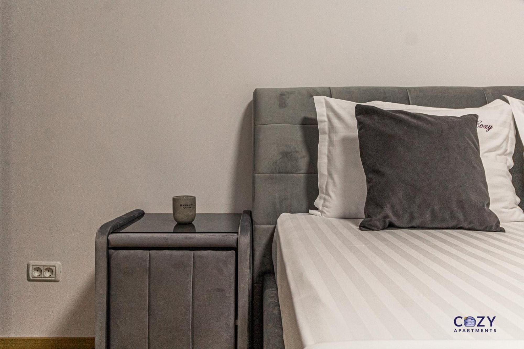 Cozy Brand New Boutique Aparthotel Brasov Exterior photo