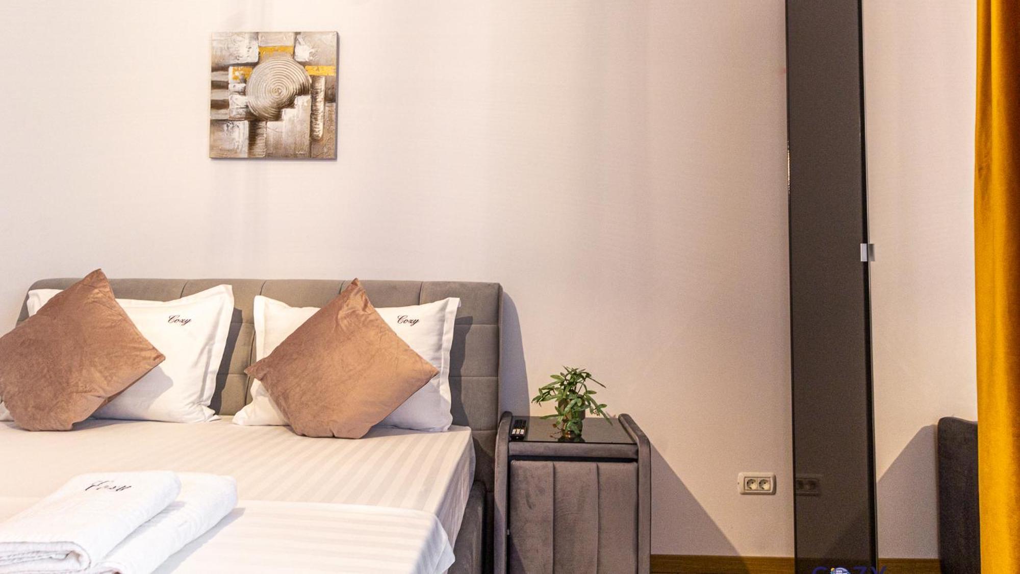 Cozy Brand New Boutique Aparthotel Brasov Exterior photo
