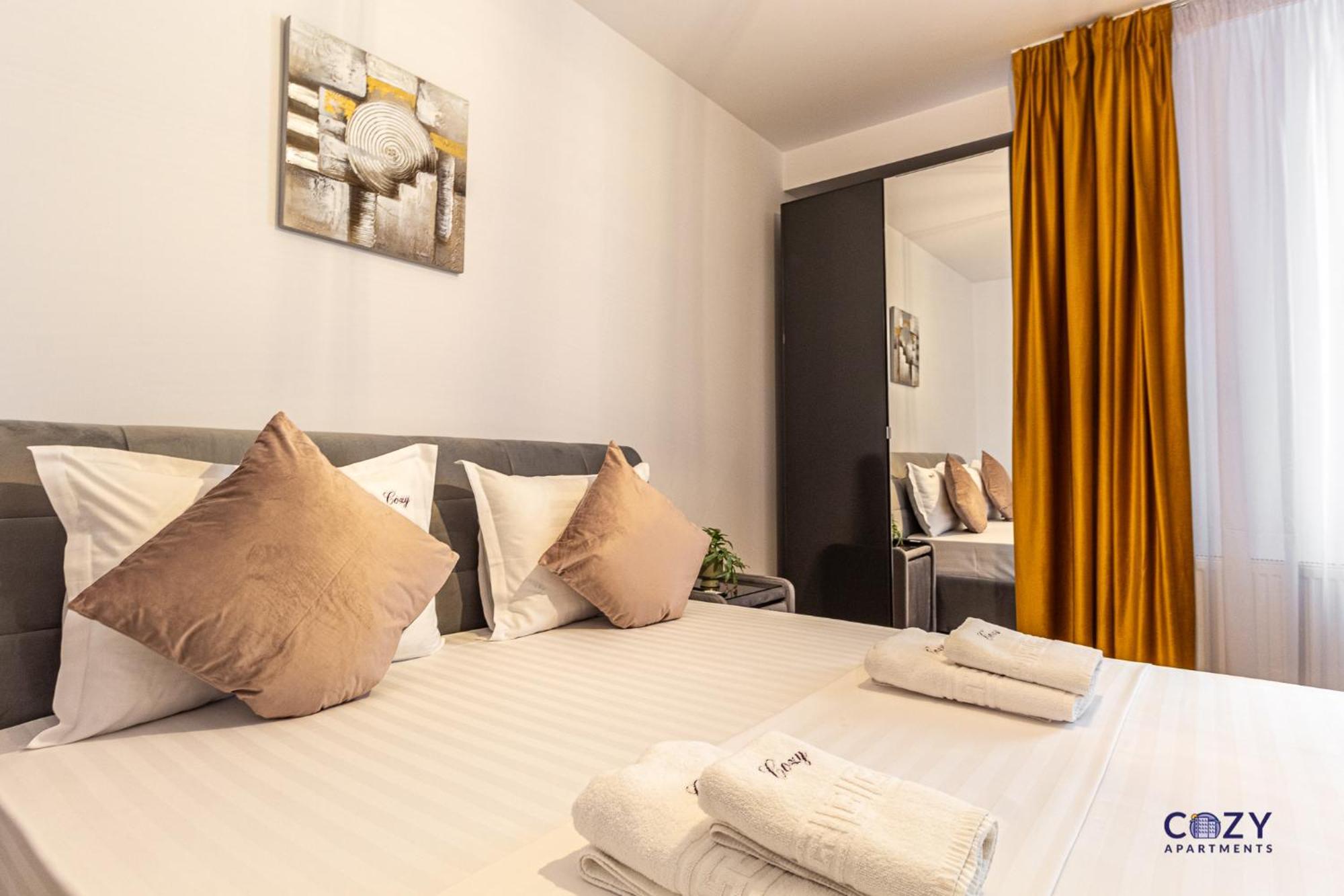 Cozy Brand New Boutique Aparthotel Brasov Exterior photo